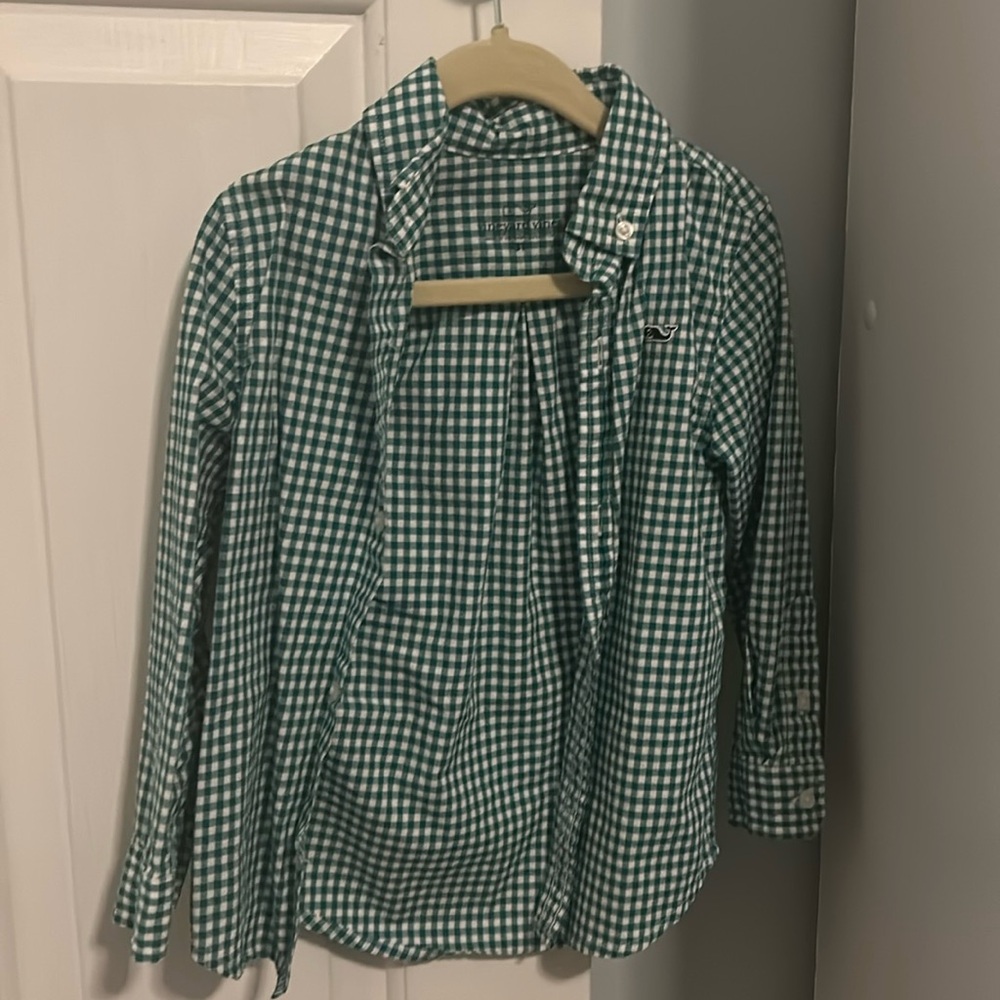 Vineyard Vines button down. Size 3T